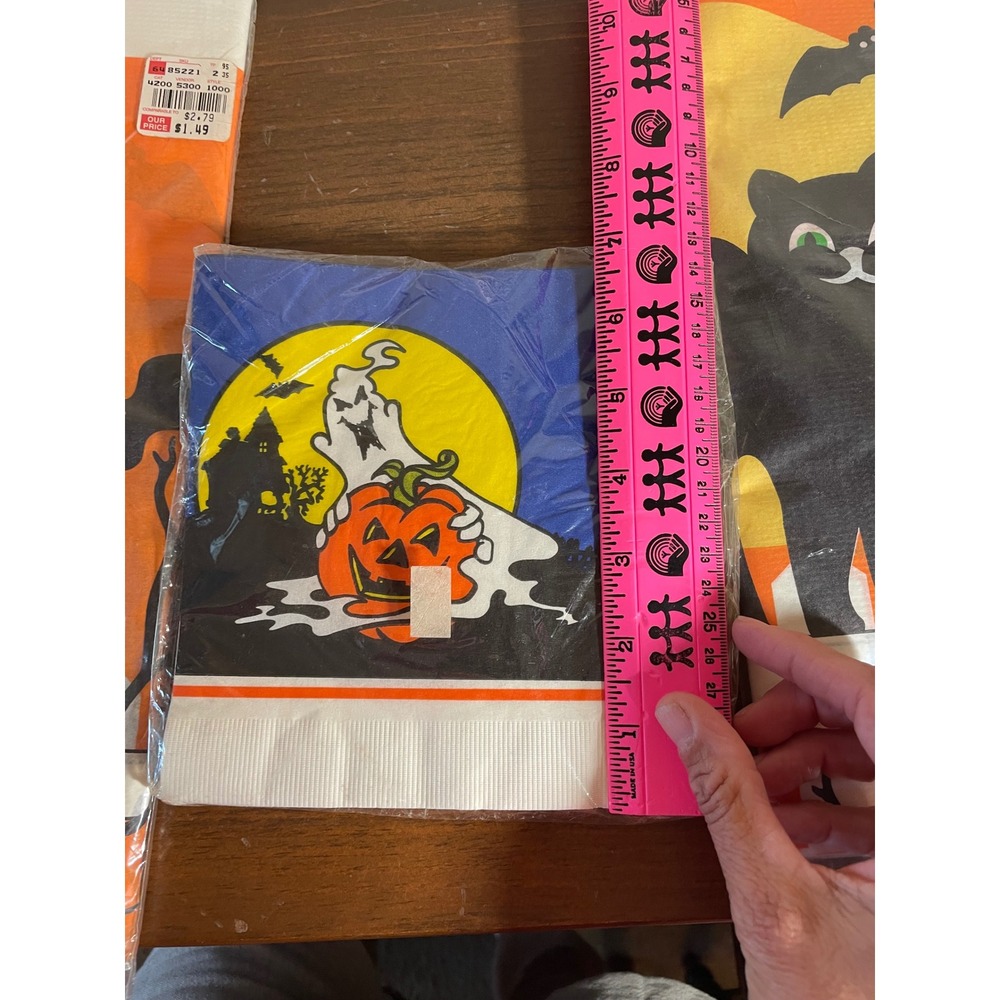 Vintage 1983 Halloween Party Set 2 Table Covers Black Cat Bats & Ghost Napkins - Picture 9 of 13
